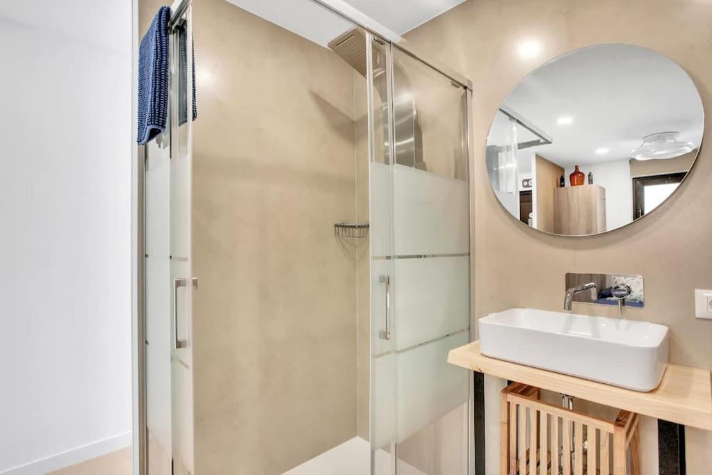 Studio In Torres Del Sol Griffin Near The Beach อาโรนา ภายนอก รูปภาพ