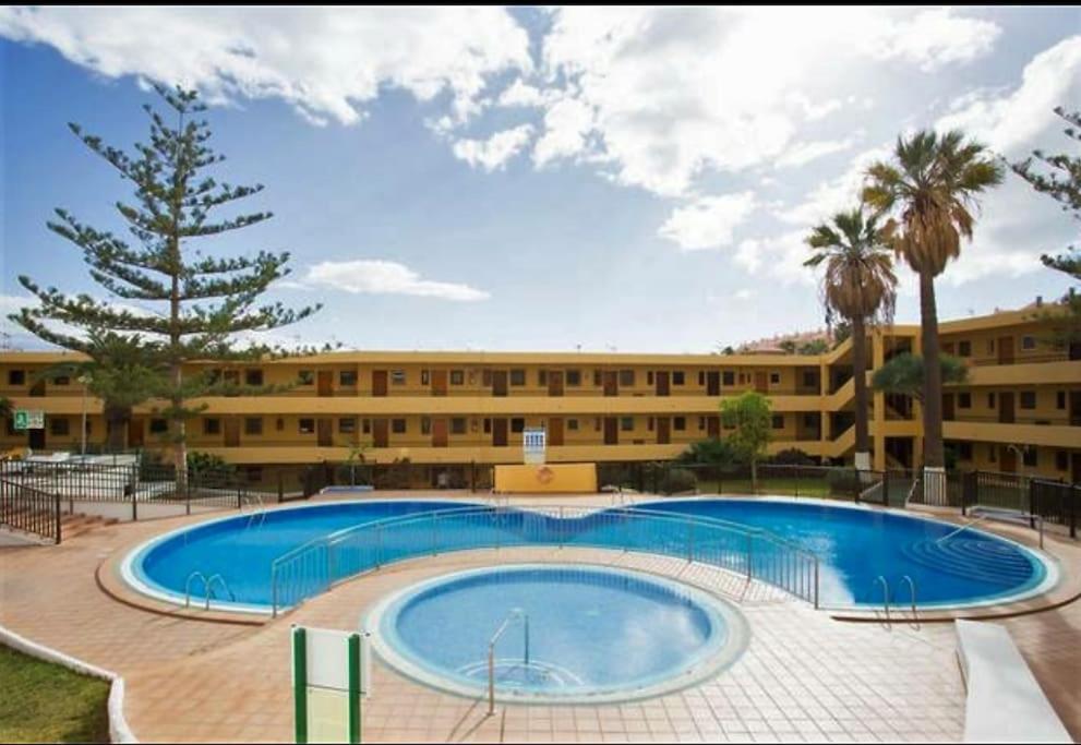 Studio In Torres Del Sol Griffin Near The Beach อาโรนา ภายนอก รูปภาพ