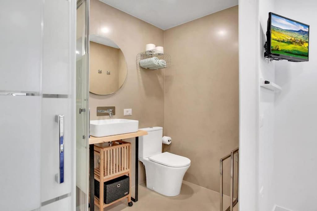 Studio In Torres Del Sol Griffin Near The Beach อาโรนา ภายนอก รูปภาพ