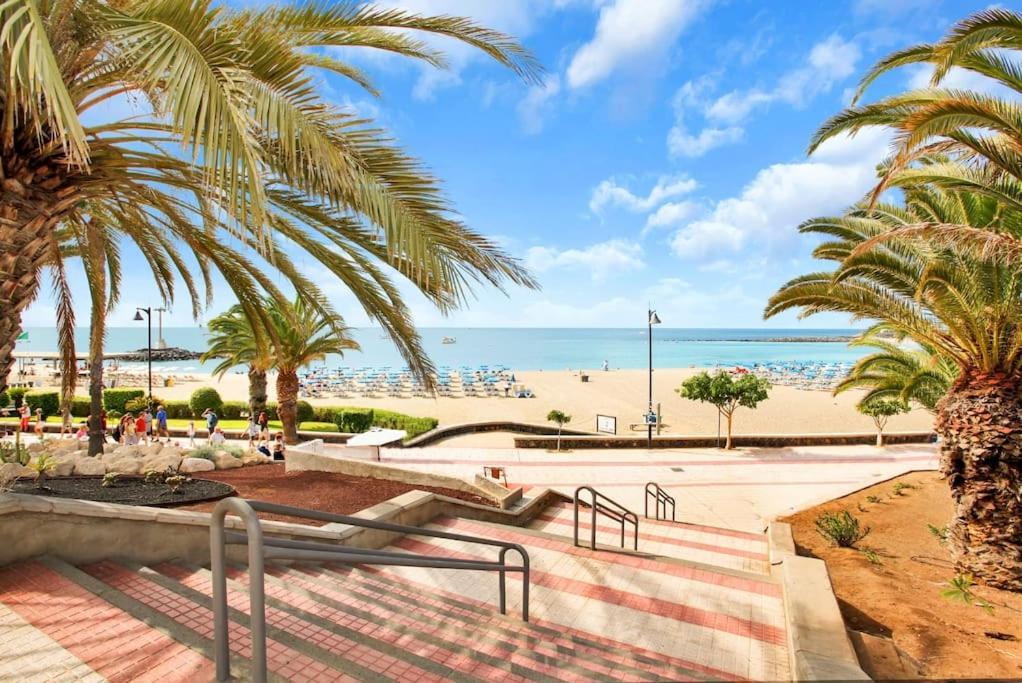 Studio In Torres Del Sol Griffin Near The Beach อาโรนา ภายนอก รูปภาพ