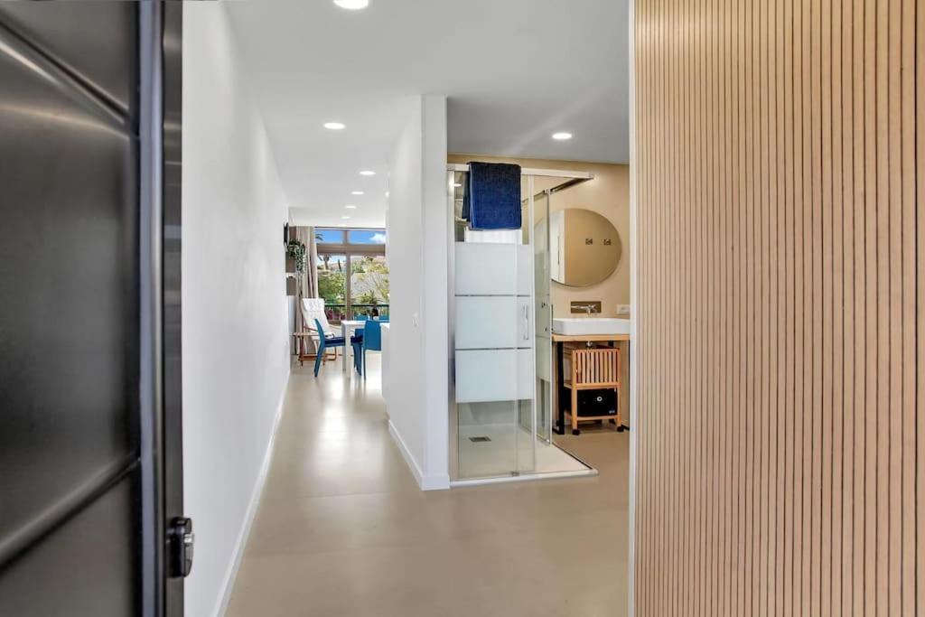 Studio In Torres Del Sol Griffin Near The Beach อาโรนา ภายนอก รูปภาพ