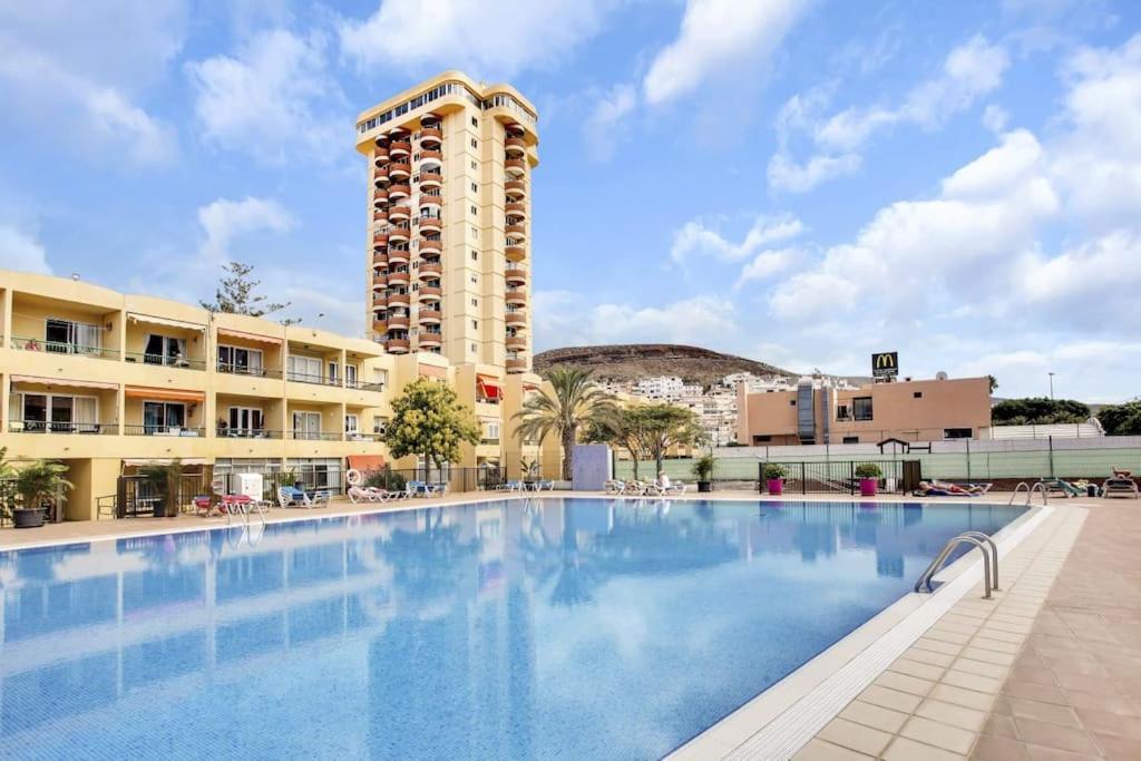 Studio In Torres Del Sol Griffin Near The Beach อาโรนา ภายนอก รูปภาพ